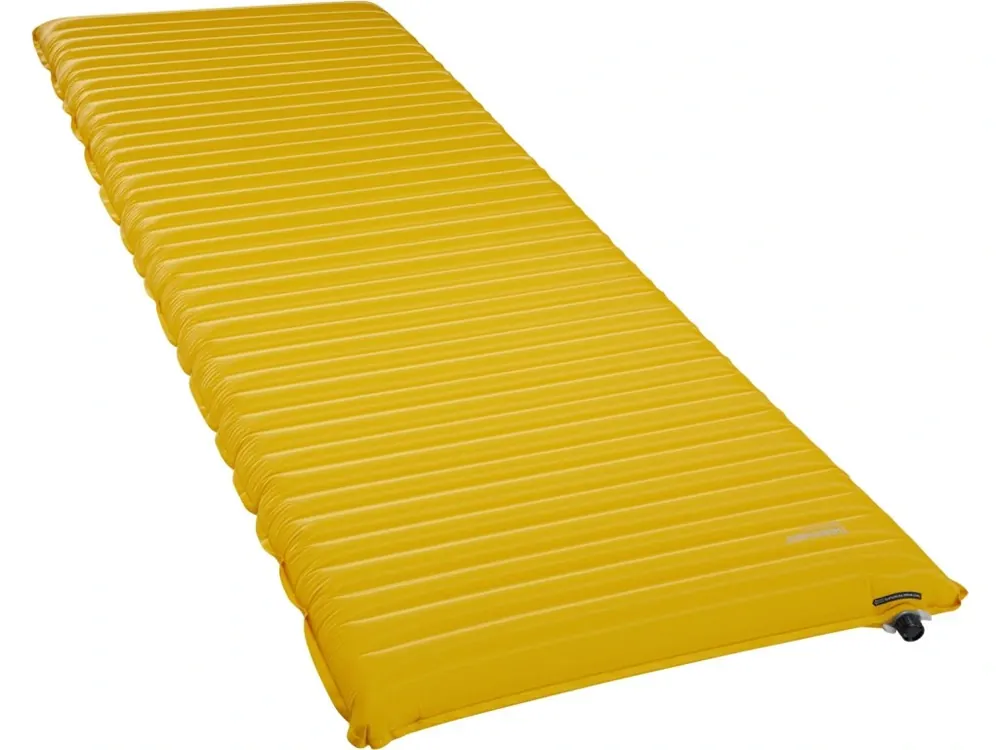 Thermarest NEOAIR XLITE NXT MAX Solar Flare nafukovací karimatka žlutá 196x64x7,6 Víkendová Akce