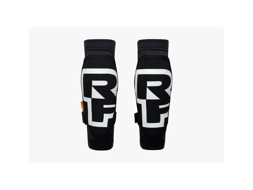 Omezená Nabídka RACE FACE dětské chrániče na kolena SENDY Trail stealth