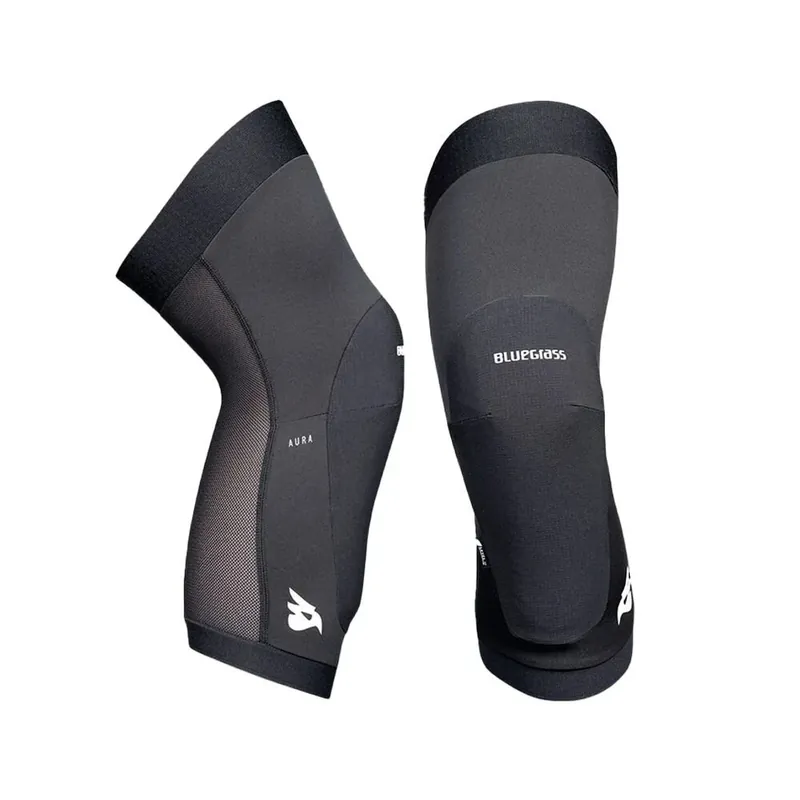 Víkendová Akce Bluegrass chránič kolen Aura Knee, Black