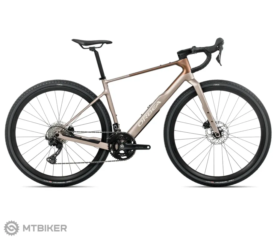 Orbea TERRA M30TEAM 28 kolo, nikl/světle hnědá Aktuální
