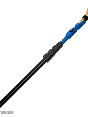 BETA CLIMBING Beta Brush Stick teleskopická tyč na čištění chytů Sleva