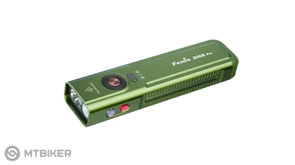 Fenix E06R PRO nabíjecí svítilna, 1600 lm, zelená Super Cena