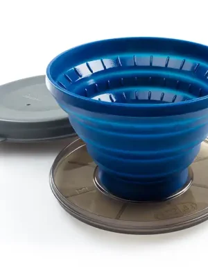 Cenově Výhodný Skládací kávovar GSI Outdoors Collapsible JavaDrip, modrý