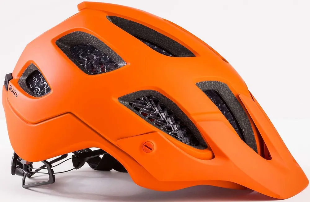 Cyklistická helma Bontrager Blaze Wavecel gold Pouze Dnes