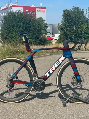 Trek Madone SLR 6 GEN 7 *4 Expresní Doručení